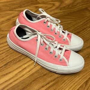 Pink Converse Low Top Sneakers SZ 7.5